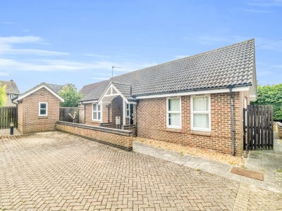 Hawthorn Way, Burwell, Cambridge Main Photo