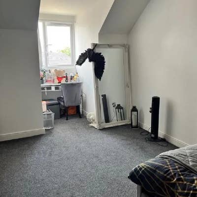 4 bed property to rent  Main Photo