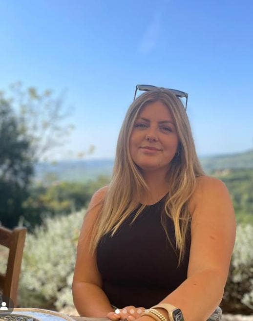 PhD Researcher looking for whole property! Main Photo