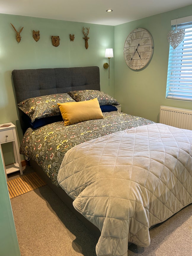 Loft Room, en-suite and separate office area Main Photo