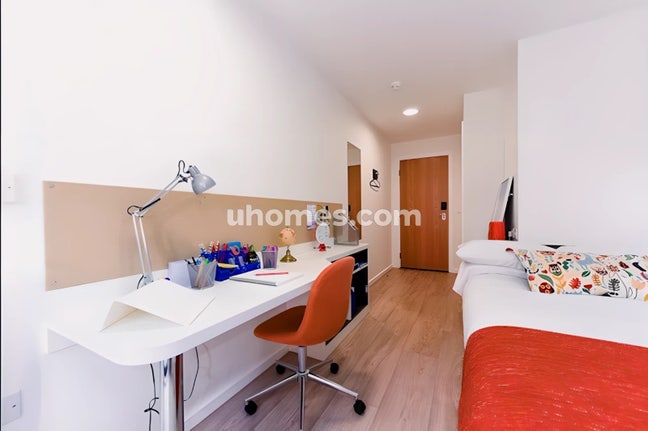 Sublet of high-quality student apartment Main Photo