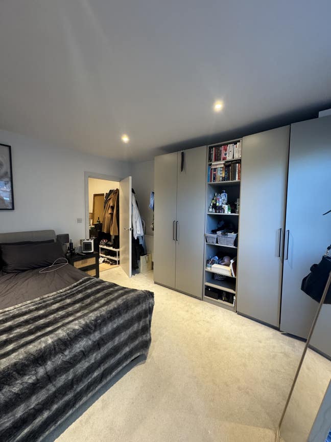 Beautiful Double Room 5 min walk from Southwark Main Photo