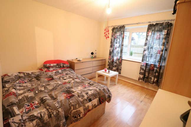 Double Room Near Queen Mary Uni  Bromley by Bow  Main Photo