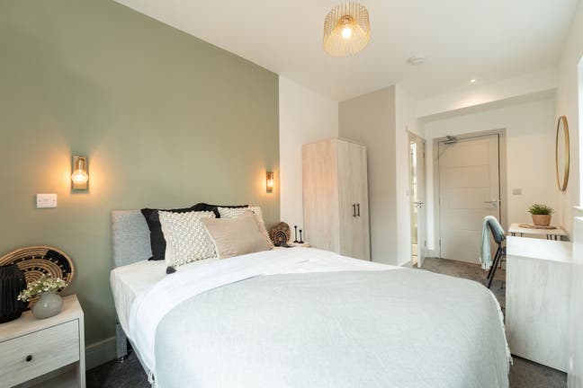 😍 Luxury En-Suite Room In Swinton Available 😍 Main Photo