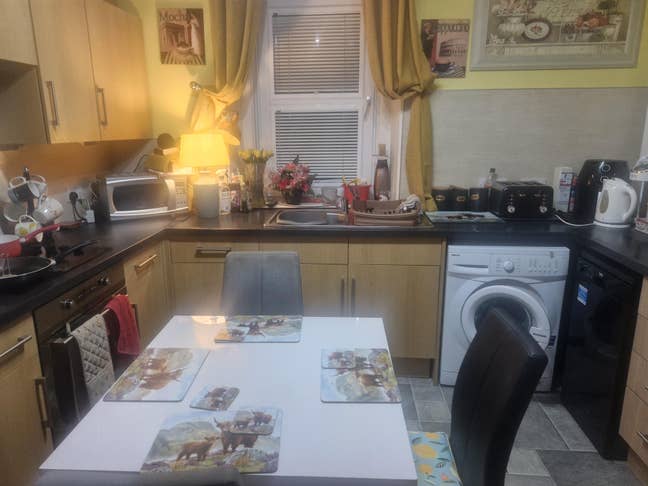 Room Available Main Photo