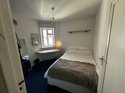 Double bedroom to rent in 7 Dials, Brighton Main Photo