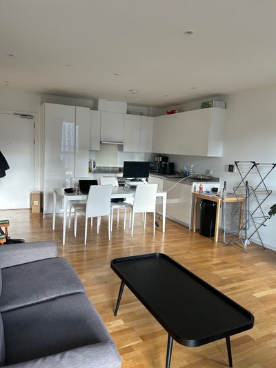 Double Room in 2 bed (in East Village)  Main Photo