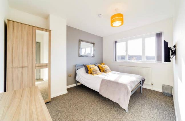 🌟Luxury Double Rooms Available - Bills Included🌟 Main Photo