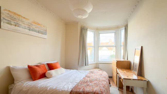 ⭐ Large Double Room Available ⭐ Main Photo
