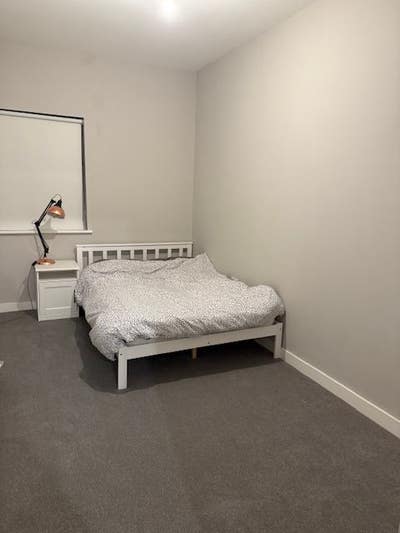 Double room available to rent Main Photo