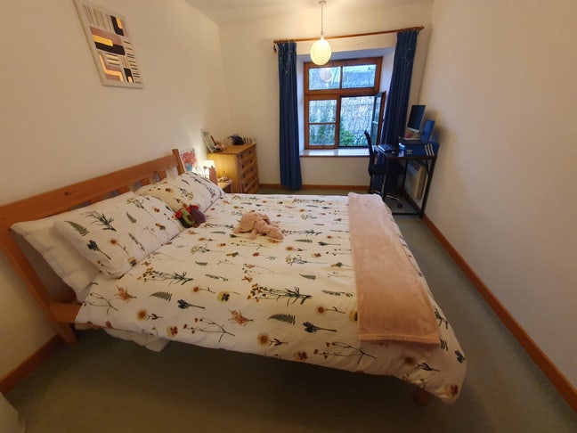Furnished Double Room in Leith Main Photo