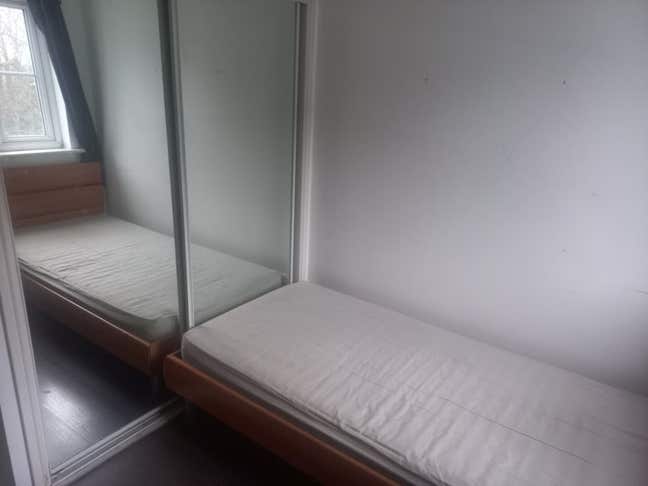 Room Available – Near Livingston Railway Station Main Photo