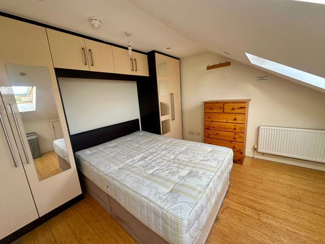 Sean and Dom looking for a new flatmate!  Main Photo