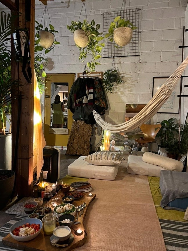  Warehouse attic room on the canal  Main Photo