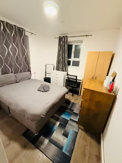 1 room, in Dalston to move asap! Main Photo
