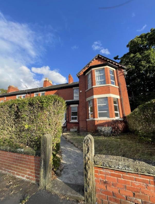 &pound;125 per week- Rusholme Main Photo