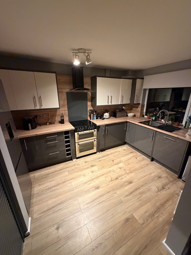 Double Room, Modern Flat, Prime location Main Photo