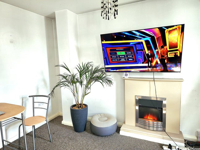 2Bed Flat Share inside the University  Main Photo