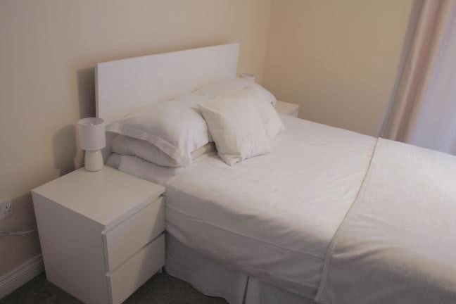 Studio Flat  Main Photo