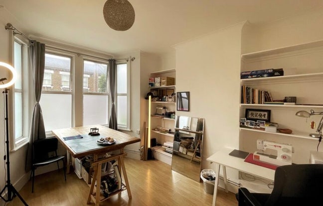 Bright flat with garden in Queen's Park  Main Photo