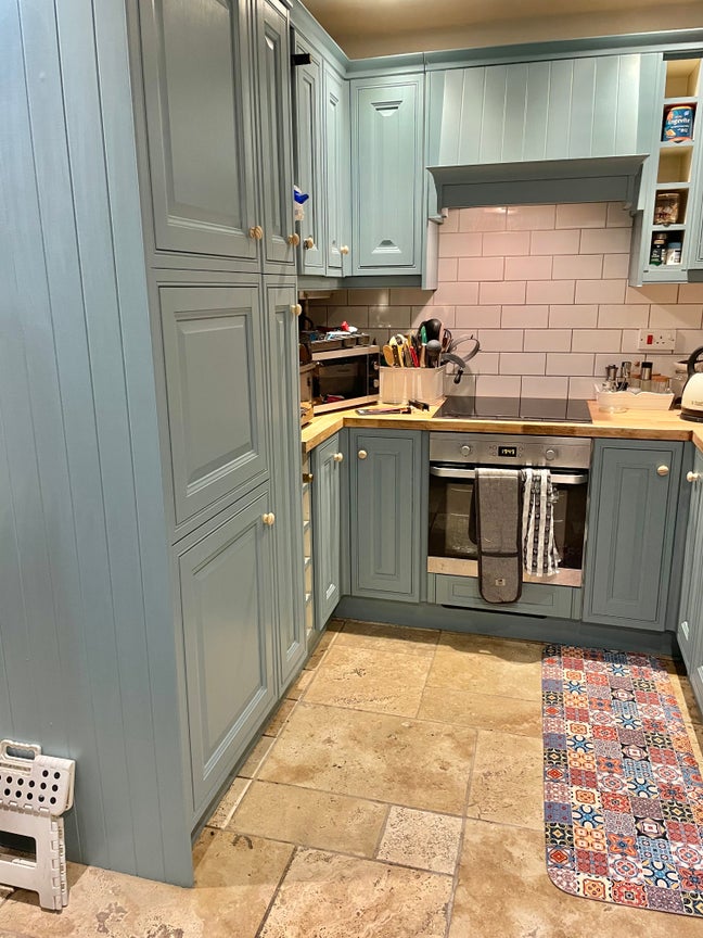 Large Double room in Victorian 3 x bedroom house Main Photo