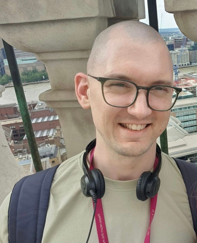 36M Professional seeks flexible share from January Main Photo