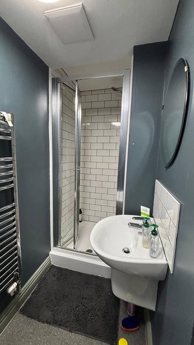 Looking for a replacement Main Photo