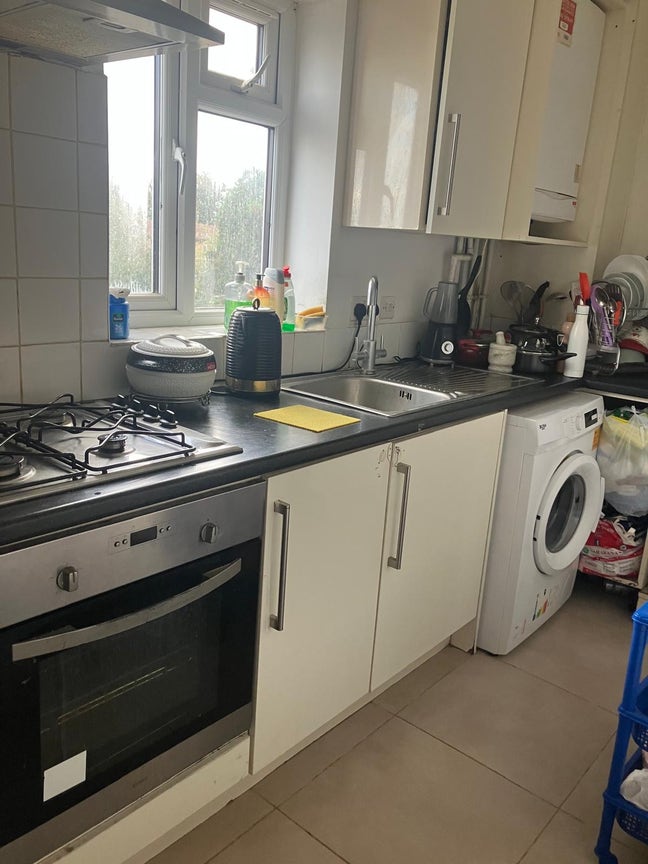 Single room for rent  Main Photo