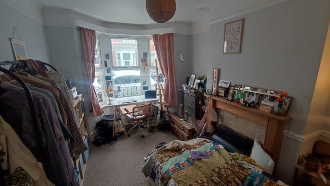 Spacious front bedroomin 4 bed houseshare BS3 Main Photo