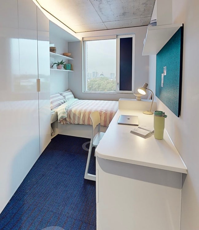 En-suite in Scape accommodation Canada Water Main Photo