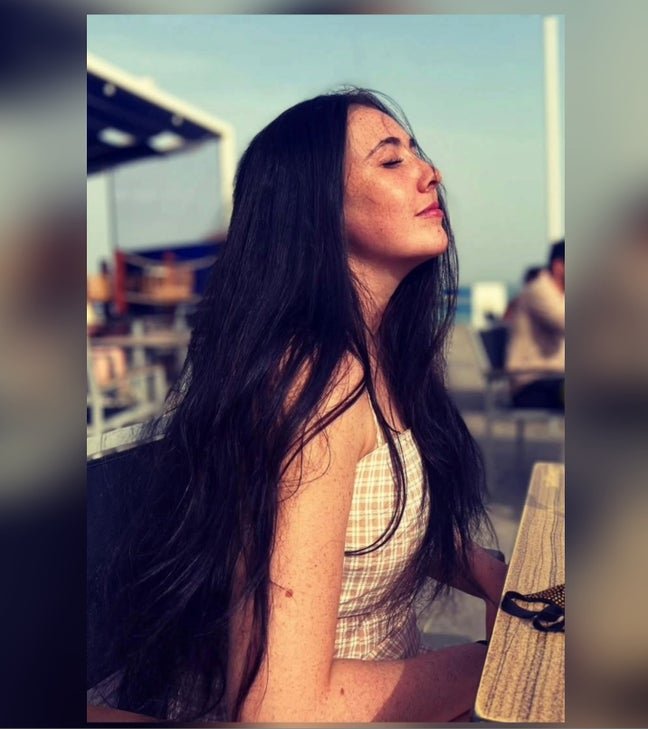 29 year old Female seeks a double room Main Photo