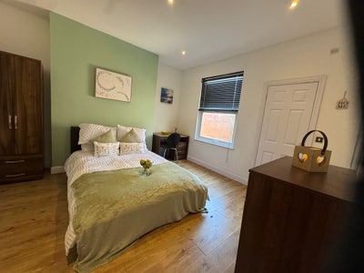 🚨First Month Half Price🚨Large Luxury En-Suites  Main Photo