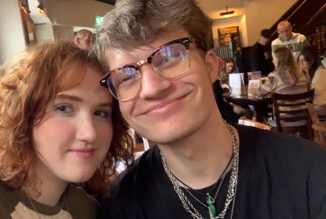 Looking for room Main Photo