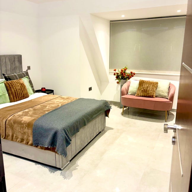 Modern flat Golders Green Main Photo