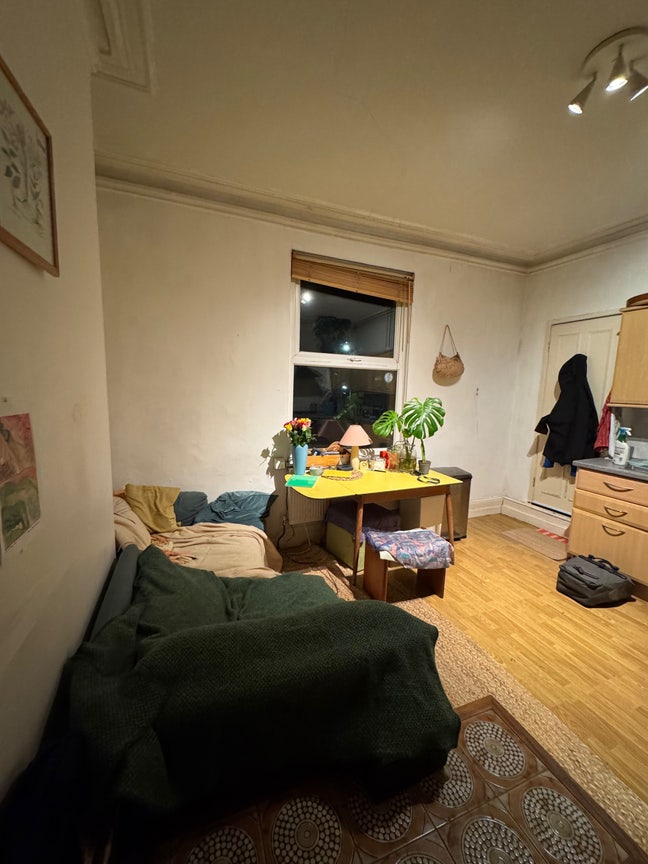 Short term flat share 1 bed Main Photo