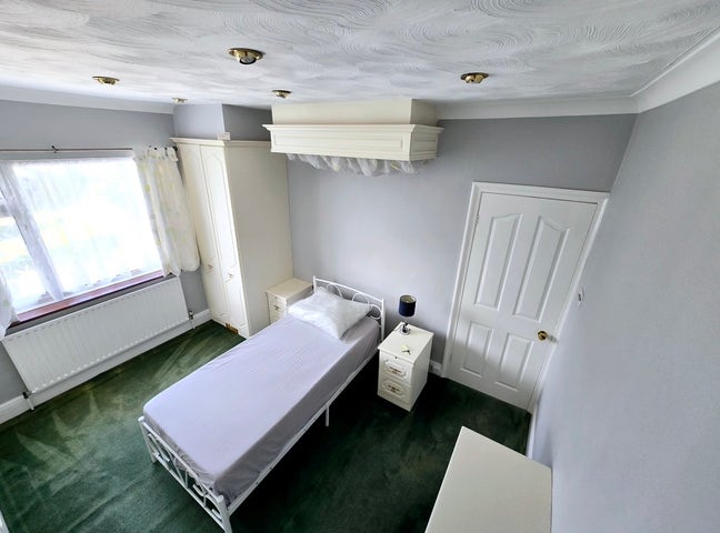 Double room to rent Main Photo