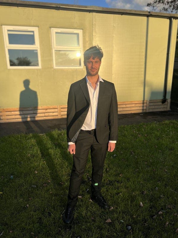 URGENT Contact  Main Photo