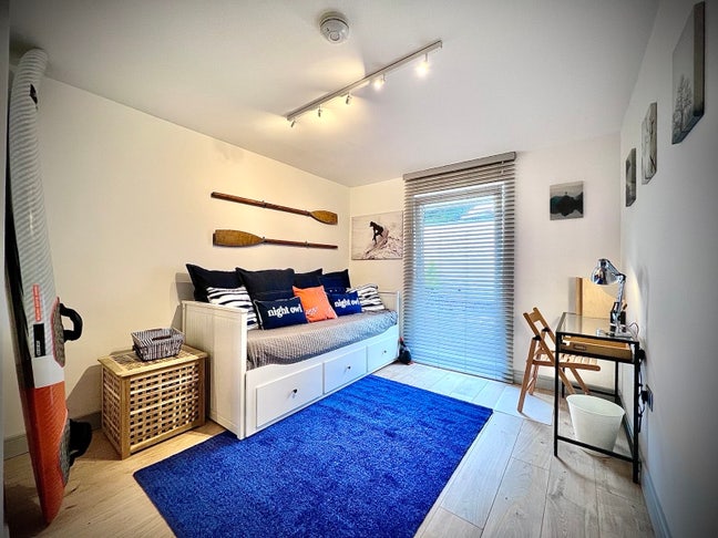 Available Now Double Room Main Photo