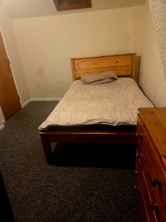 A room to let in a shared apartment  Main Photo