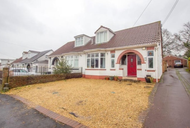 3 bed semi detached house  Main Photo