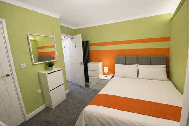 Brand New Ensuite Living, High-Quality Shared Home Main Photo