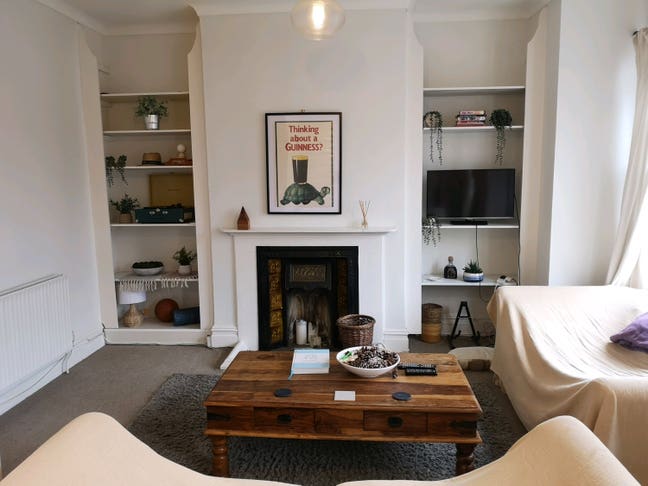 Double room in super spacious houseshare (Tooting) Main Photo