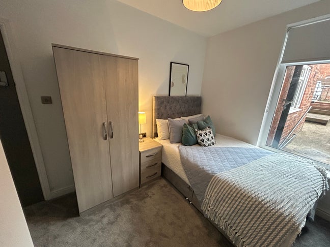 Double en-suite room available &pound;130.00 PW Main Photo