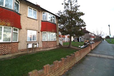 Refurbished 3 Bed Maisonette in Mitcham Main Photo
