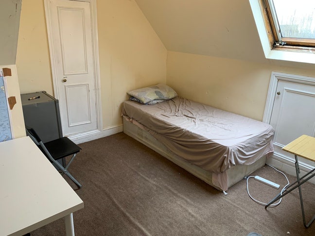 ROOM 237 - Short, flexible or long stay? Main Photo