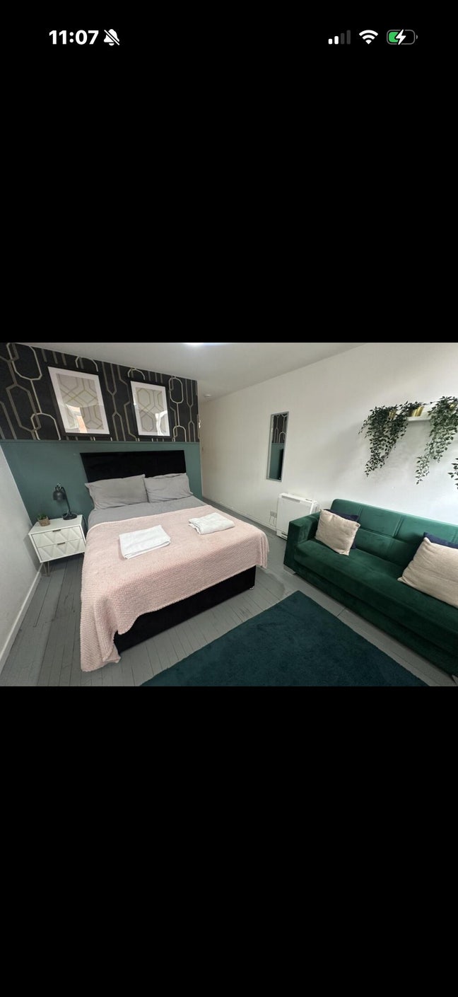 Beautiful 5 bedroom property available soon! Main Photo