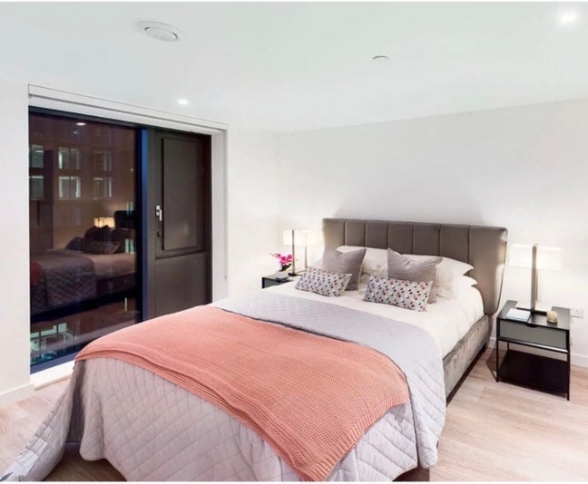 Tenancy Takeover| Premium apartment  Main Photo