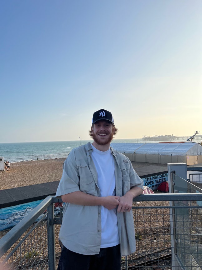 Looking for a sociable flatmate/house share Main Photo