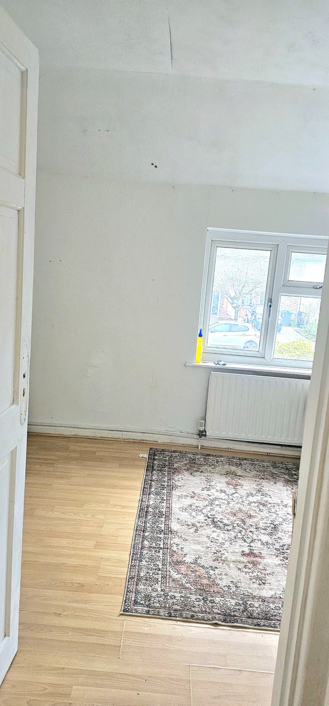 King size room is available. Main Photo