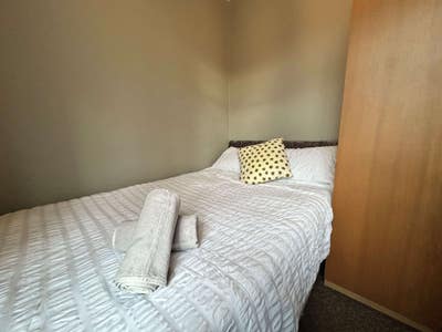 1 Room Available in House Share Main Photo